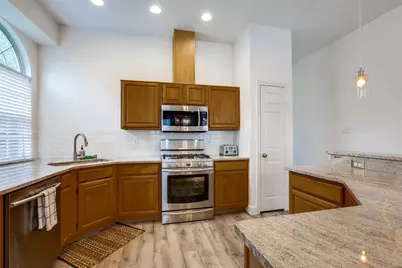 3306 Ashleaf Drive, Carrollton, TX 75007 - Photo 8