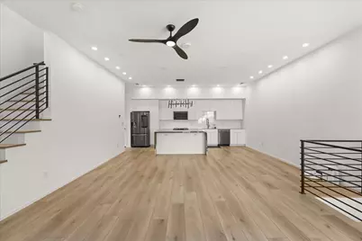 2001 N Prairie Avenue #106, Dallas, TX 75204 - Photo 8