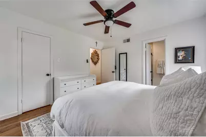 416 Lakeside Drive, Irving, TX 75062 - Photo 16