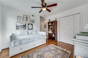 416 Lakeside Dr, Irving, TX 75062 - Photo 14