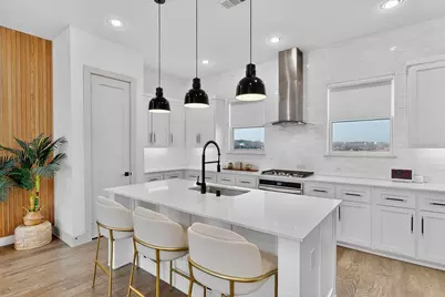 2557 Carmelita Street, Dallas, TX 75212 - Photo 6