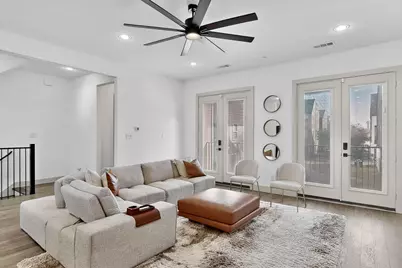 2557 Carmelita Street, Dallas, TX 75212 - Photo 6