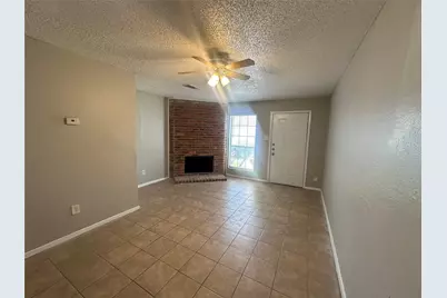 9447 Olde Towne Row, Dallas, TX 75227 - Photo 4