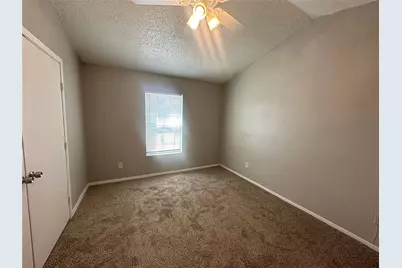 9447 Olde Towne Row, Dallas, TX 75227 - Photo 14