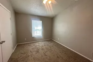 9447 Olde Towne Row, Dallas, TX 75227 - Photo 14