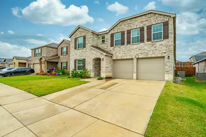 2017 Winding Creek Way, Denton, TX 76208 - Photo 4