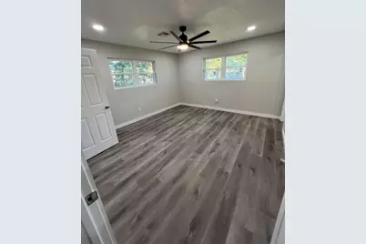 916 W Elizabeth Drive, Robinson, TX 76706 - Photo 16