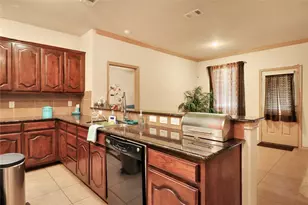 1116 Whittenburg Dr, Fort Worth, TX 76134 - Photo 4