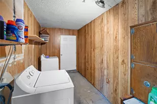 204 Thomas St, Joshua, TX 76058 - Photo 18