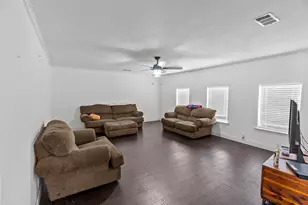 204 Thomas St, Joshua, TX 76058 - Photo 4