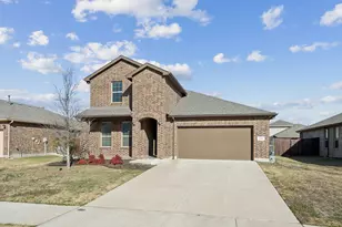 532 Redding Dr, Saginaw, TX 76131 - Photo 2