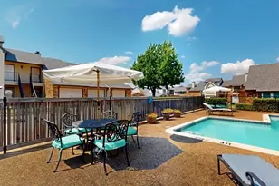 833 W Harwood Rd, Hurst, TX 76054 - Photo 32