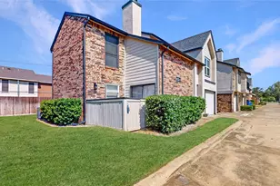 833 W Harwood Rd, Hurst, TX 76054 - Photo 2