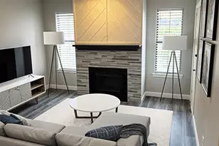 1730 Crestpoint Dr, Arlington, TX 76012 - Photo 2