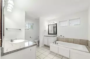 1902 Shorewood Dr, Grapevine, TX 76051 - Photo 34