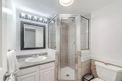 1902 Shorewood Drive, Grapevine, TX 76051 - Photo 22