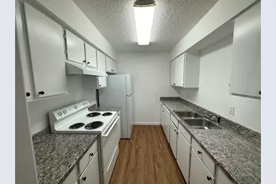 627 McQueary Street, Arlington, TX 76012 - Photo 6