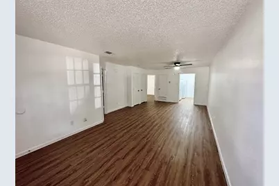 627 McQueary Street, Arlington, TX 76012 - Photo 4