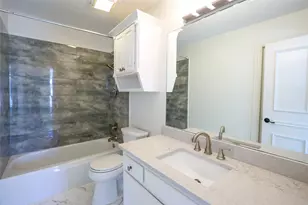 5104 Lincolnshire Ct, Dallas, TX 75287 - Photo 32