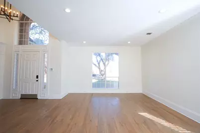 5104 Lincolnshire Court, Dallas, TX 75287 - Photo 4