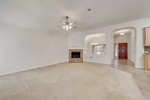 965 Tara Dr, Burleson, TX 76028 - Photo 6