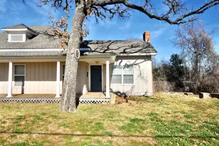 814 Ball St, Weatherford, TX 76086 - Photo 2