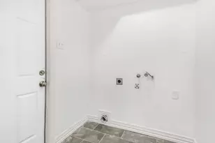 10124 Shayna Dr, Dallas, TX 75217 - Photo 10