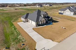 460 Solo Rdg Dr, Waxahachie, TX 75167 - Photo 1