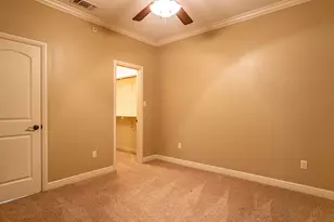 401 E Pearl St, Granbury, TX 76048 - Photo 18