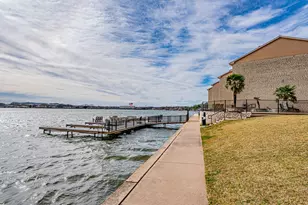 401 E Pearl St, Granbury, TX 76048 - Photo 34