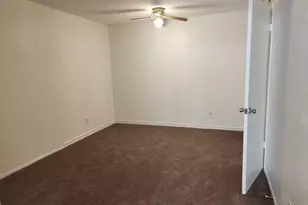 2612 Santa Barbara Dr, Grand Prairie, TX 75052 - Photo 8