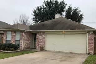 1208 Brookvalley Dr, Arlington, TX 76018 - Photo 2