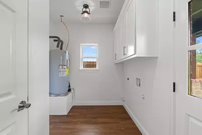 801 Comanche Cove Drive, Granbury, TX 76048 - Photo 18