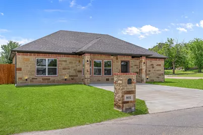 801 Comanche Cove Drive, Granbury, TX 76048 - Photo 1