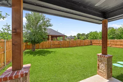 801 Comanche Cove Drive, Granbury, TX 76048 - Photo 32