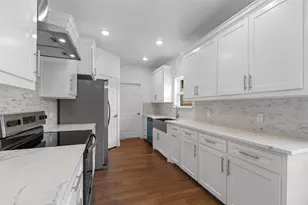 801 Comanche Cove Dr, Granbury, TX 76048 - Photo 14