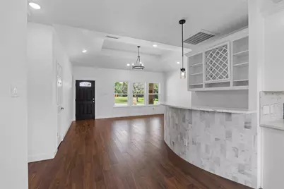 801 Comanche Cove Drive, Granbury, TX 76048 - Photo 8