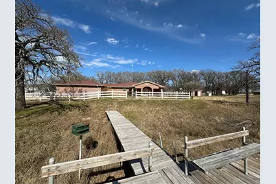 7401 Briar Road, Azle, TX 76020 - Photo 16