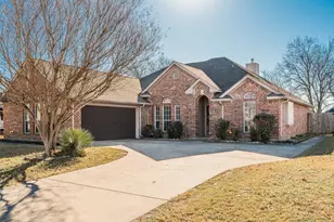 233 Cobblestone Cir, Red Oak, TX 75154 - Photo 1