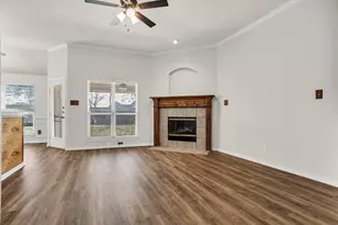 233 Cobblestone Cir, Red Oak, TX 75154 - Photo 4