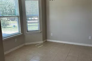 1908 Elizabeth St, Sherman, TX 75090 - Photo 2