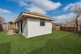 2022 Gallante Dr, Carrollton, TX 75007 - Photo 14