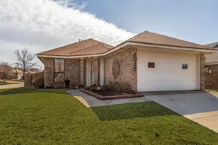 2022 Gallante Dr, Carrollton, TX 75007 - Photo 1