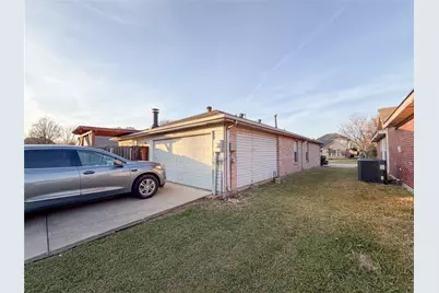 1436 Stella Drive, Lewisville, TX 75067 - Photo 10