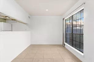 16301 Ledgemont Ln, Addison, TX 75001 - Photo 10