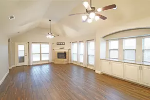 729 Paintbrush Ct, Aledo, TX 76008 - Photo 2