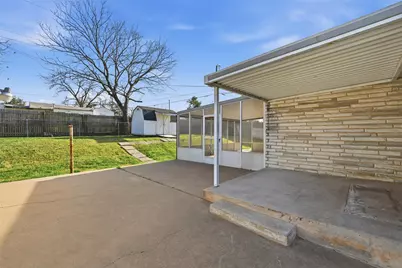 3820 Hiland Drive, Beverly Hills, TX 76711 - Photo 14