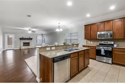 2105 Willow Creek Drive, Little Elm, TX 75068 - Photo 6