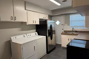 11321 Wyatt St, Dallas, TX 75218 - Photo 6