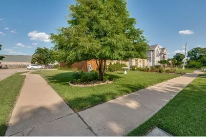 1110 Capitol Court, Irving, TX 75060 - Photo 2